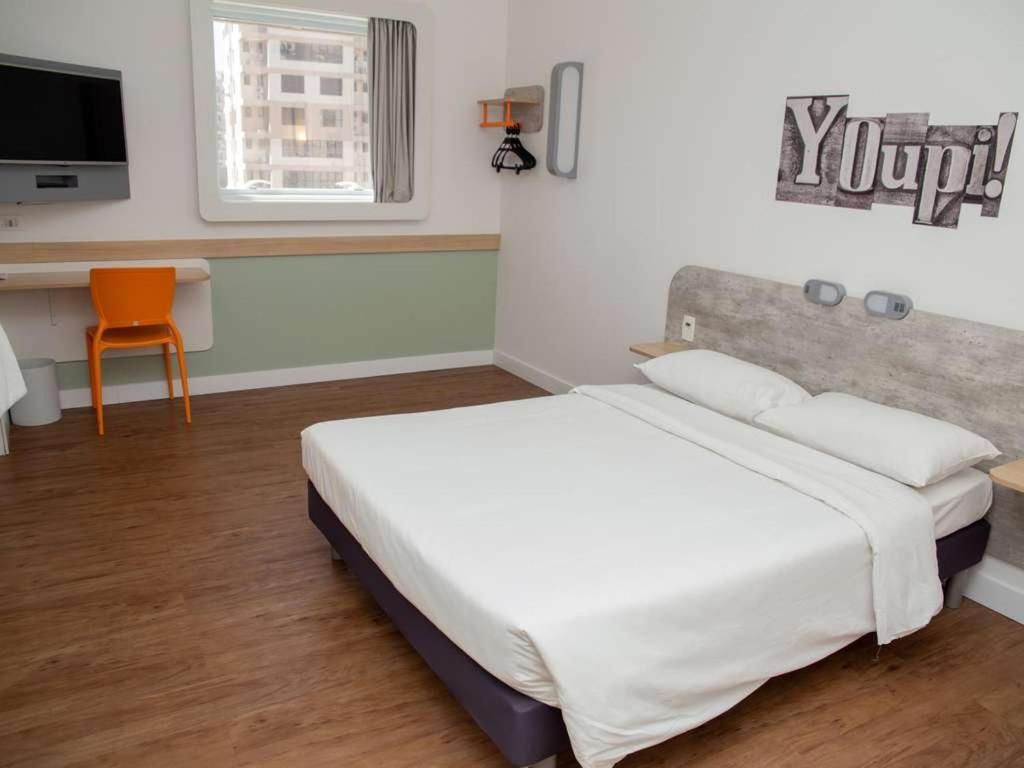 Ibis Budget Campinas Aquidaban Экстерьер фото